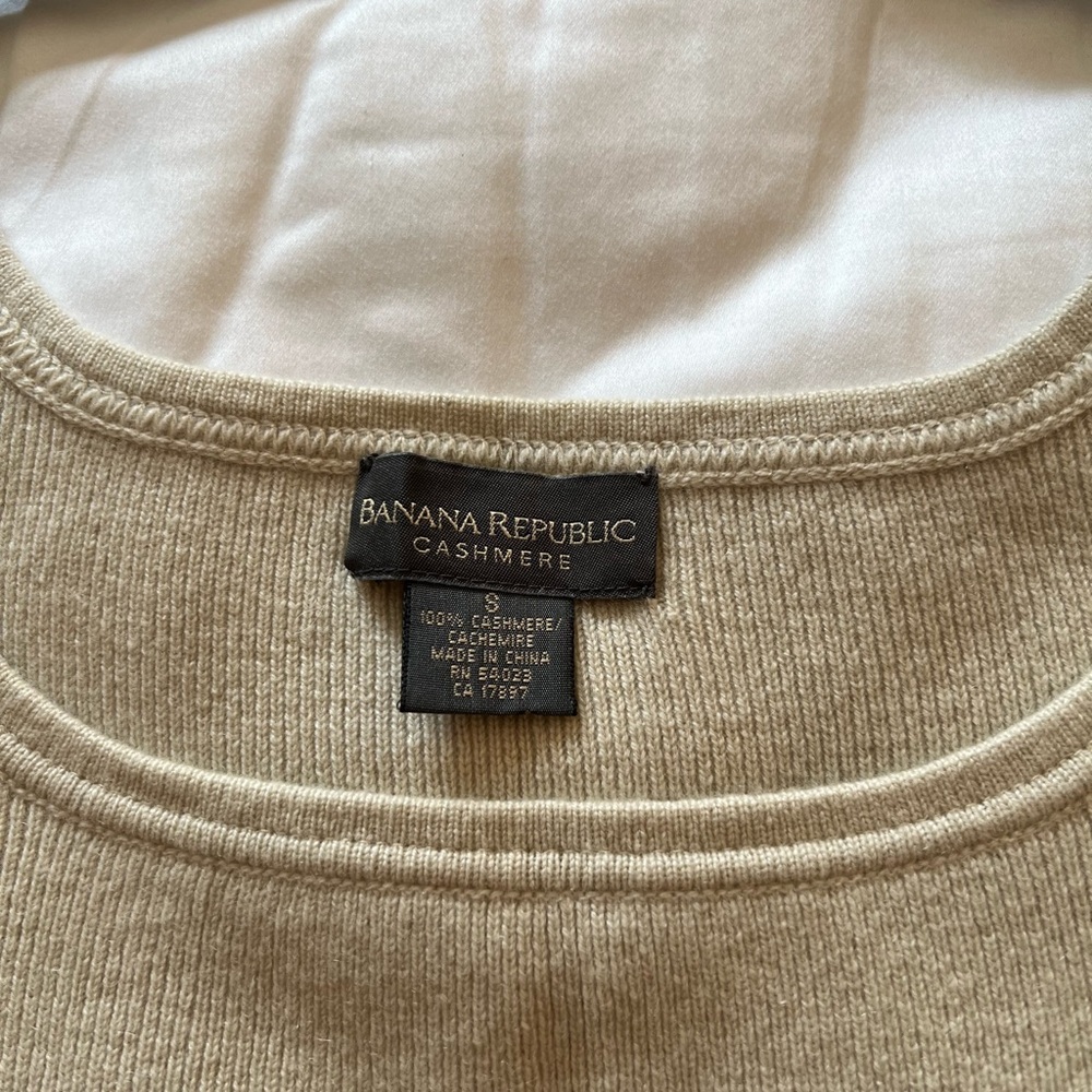 Banana Republic Cashmere Sweater - Beige